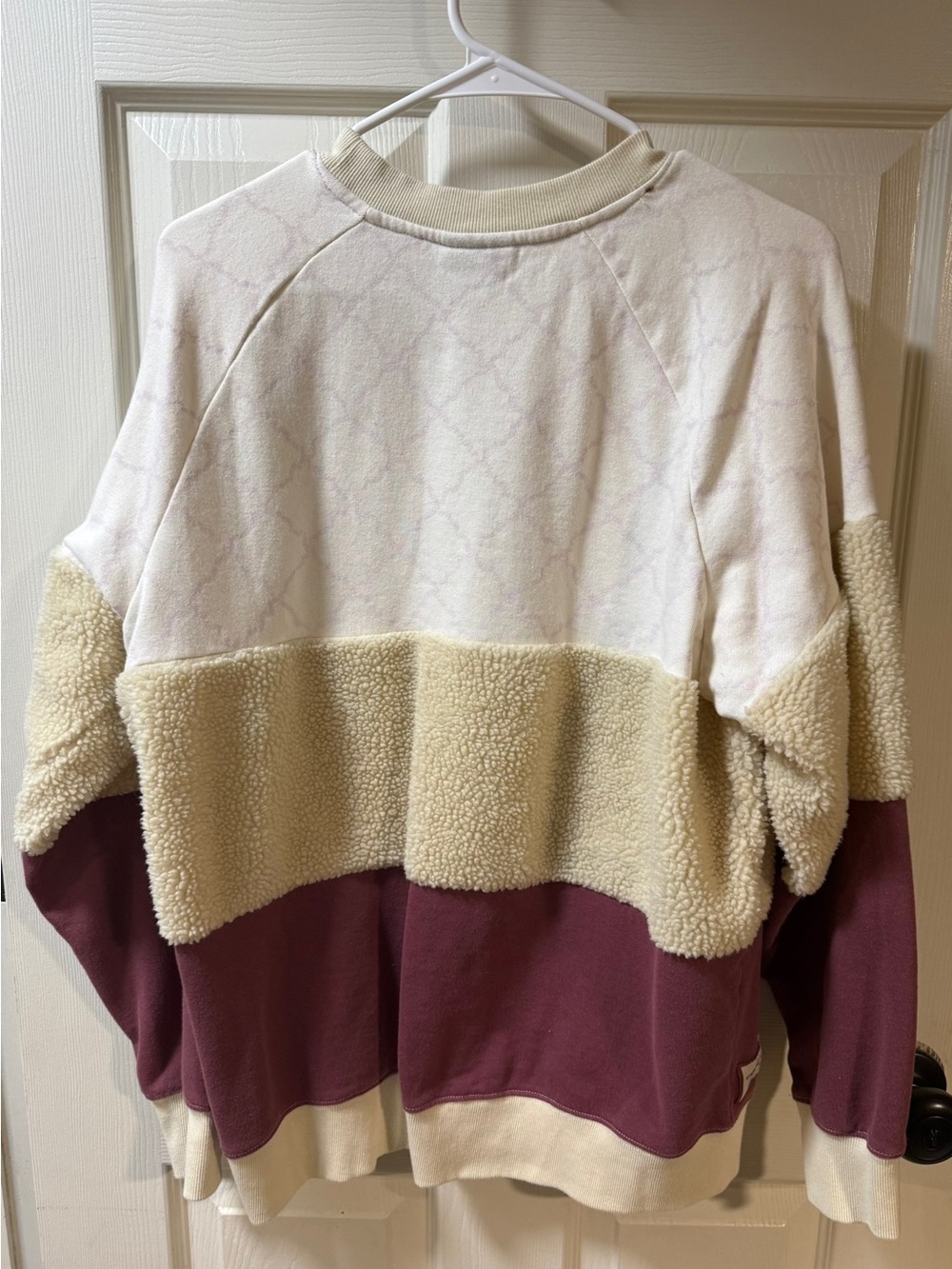 Hero and Villain Women Sweatshirt Star Wars Princess Leia – Cream, Mauve, P - Picture 2 of 3